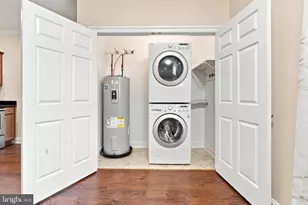 25 E Boscawen St, Winchester, VA 22601 - Photo 5
