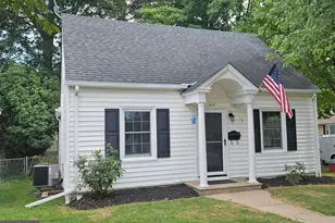1414 S Braddock St, Winchester, VA 22601 - Photo 1