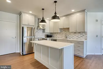 210 E Boscawen Street #201, Winchester, VA 22601 - Photo 3
