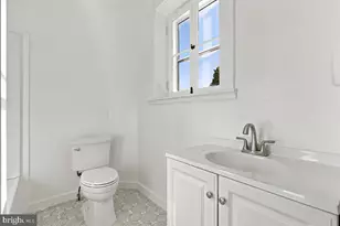 324 W Boscawen St, Winchester, VA 22601 - Photo 13