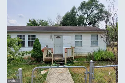 211 Laurel Street, Front Royal, VA 22630 - Photo 1