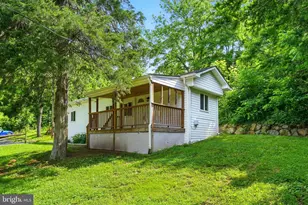 14 Summit Point Dr, Front Royal, VA 22630 - Photo 3