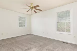 284 Tulip Poplar Dr, Linden, VA 22642 - Photo 13