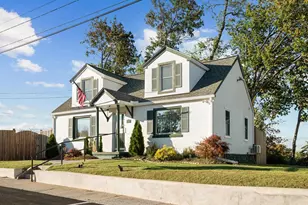 303 W 10th St, Front Royal, VA 22630 - Photo 3