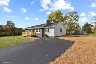 370 Poe Dr, Front Royal, VA 22630 - Photo 3