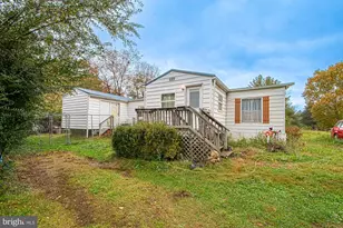 560 Youngs Dr, Front Royal, VA 22630 - Photo 3