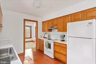 472 Wesley Ln, Bentonville, VA 22610 - Photo 5