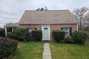 368 W 9th St, Front Royal, VA 22630 - Photo 1