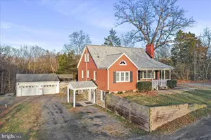 1064 Strasburg Rd, Front Royal, VA 22630 - Photo 5