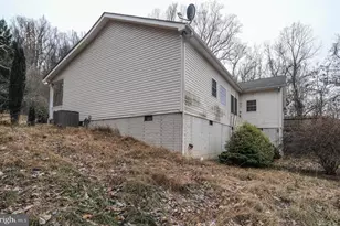 1195 Shangri-La Rd, Bentonville, VA 22610 - Photo 7