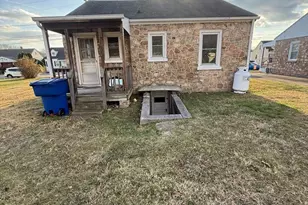 831 W 13th St, Front Royal, VA 22630 - Photo 17