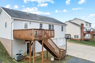 1076 Stuart Dr, Front Royal, VA 22630 - Photo 3