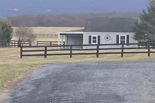 422 Milldale Valley Dr, Front Royal, VA 22630 - Photo 3