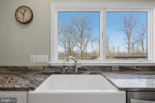 500 Delicious Rd, Linden, VA 22642 - Photo 13