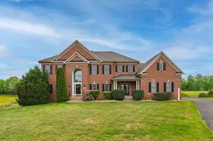 4 Jackson Pl, Middletown, VA 22645 - Photo 1