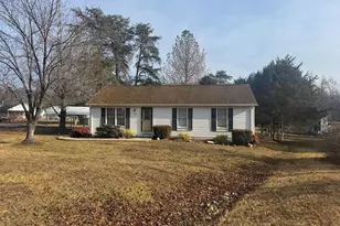 516 W Duck St, Front Royal, VA 22630 - Photo 1