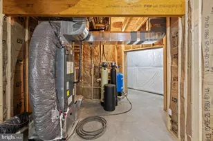 220 Lakeland Cir, Middletown, VA 22645 - Photo 39