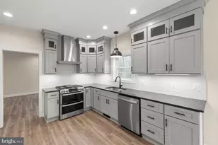 220 Lakeland Cir, Middletown, VA 22645 - Photo 9