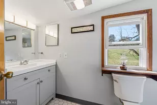 903 Rocky Hollow Rd, Bentonville, VA 22610 - Photo 19