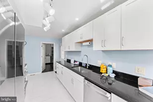 214 S Royal Ave, Front Royal, VA 22630 - Photo 17