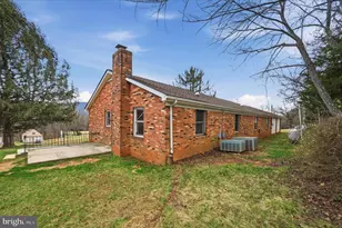 42 Dogwood Ln, Bentonville, VA 22610 - Photo 53