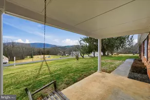 42 Dogwood Ln, Bentonville, VA 22610 - Photo 9