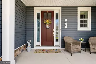 21 Sand Bunker Ct, Front Royal, VA 22630 - Photo 3