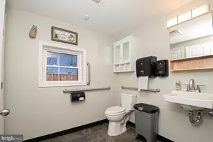 303 W 10th St, Front Royal, VA 22630 - Photo 11