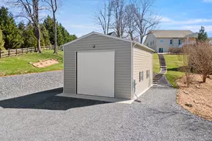 201 Peach Tree Ct, Front Royal, VA 22630 - Photo 9