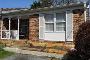 341 W 9th St, Front Royal, VA 22630 - Photo 13