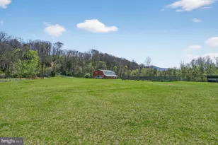 400 Deer Run Cir, Front Royal, VA 22630 - Photo 95