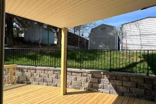 352 W 11th St, Front Royal, VA 22630 - Photo 5