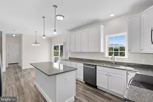 100 Holiday Ct, Bentonville, VA 22610 - Photo 15