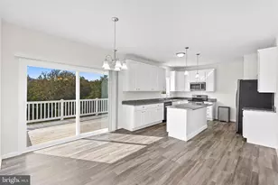 100 Holiday Ct, Bentonville, VA 22610 - Photo 9