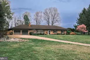 225 Bowling Green Rd, Front Royal, VA 22630 - Photo 3