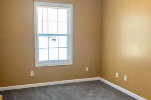 13 Crestview Dr, Front Royal, VA 22630 - Photo 11