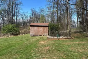 267 Red Robin Ln, Linden, VA 22642 - Photo 15
