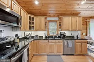 938 Fetchett Rd, Bentonville, VA 22610 - Photo 23