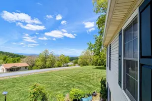 126 Cliffside Rd, Linden, VA 22642 - Photo 3
