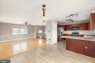 312 Southern Dr, Strasburg, VA 22657 - Photo 7
