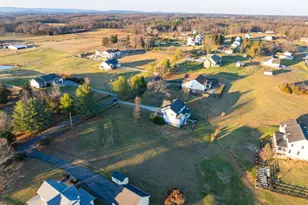 76 Katie Ln, Middletown, VA 22645 - Photo 7