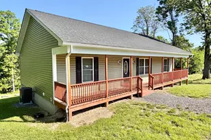 643 Pine Ridge Dr, Front Royal, VA 22630 - Photo 3