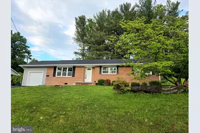 210 S Shenandoah Avenue, Front Royal, VA 22630 - Photo 1