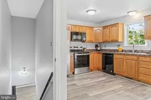 997 Wilderness Rd, Linden, VA 22642 - Photo 9