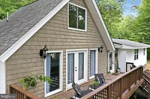 557 Golden Russet Dr, Linden, VA 22642 - Photo 3