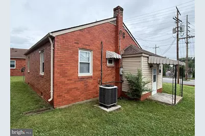 511 E 6th Street, Front Royal, VA 22630 - Photo 3