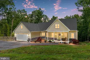 160 Camp David Ct, Linden, VA 22642 - Photo 1