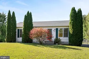 852 Morgan Pl, Front Royal, VA 22630 - Photo 1