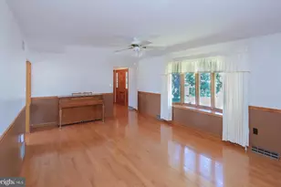 731 E Stonewall Dr, Front Royal, VA 22630 - Photo 17
