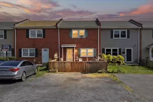 132 Scott St, Front Royal, VA 22630 - Photo 1